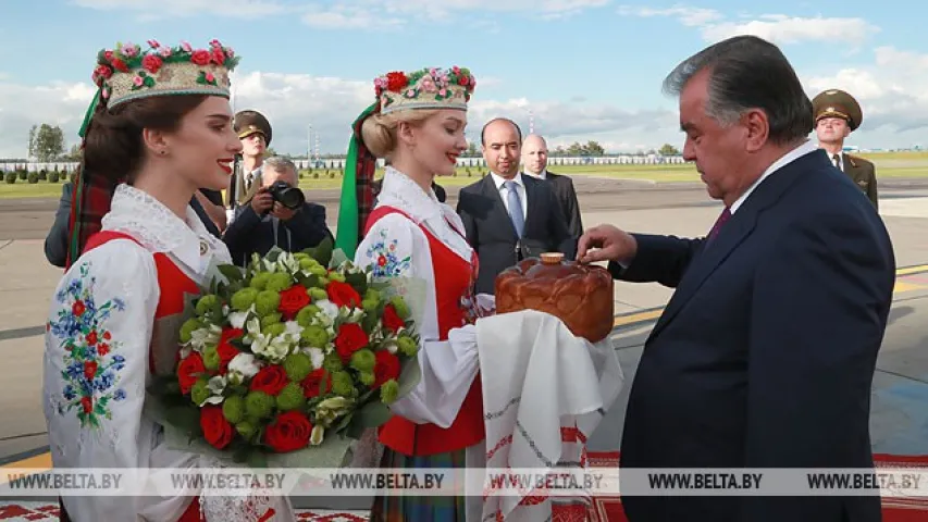 У Мінск прыляцеў прэзідэнт Таджыкістана Эмамалі Рахмон