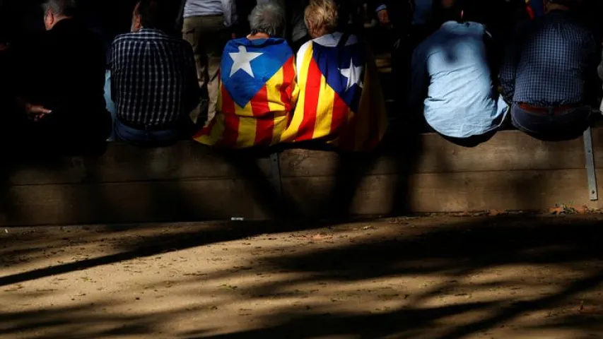 Як у Барселоне святкуюць абвяшчэнне незалежнасці Каталоніі (фота)