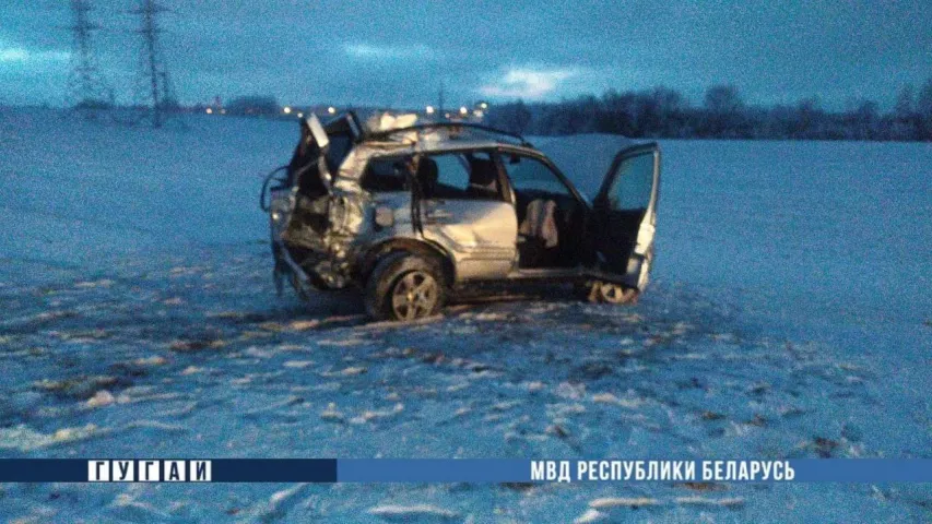 На трасе М1 пад Баранавічамі аварыя з удзелам трох машын, ёсць ахвяра