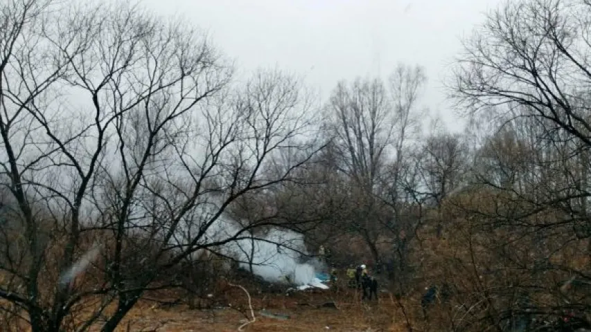 На вуліцу расійскага Хабараўска зваліўся верталёт Мі-8