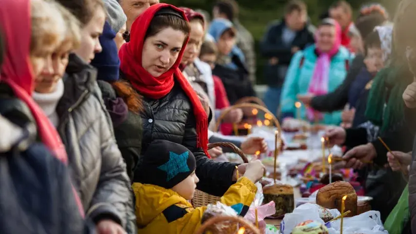 Як святкуюць Вялікдзень праваслаўныя і католікі