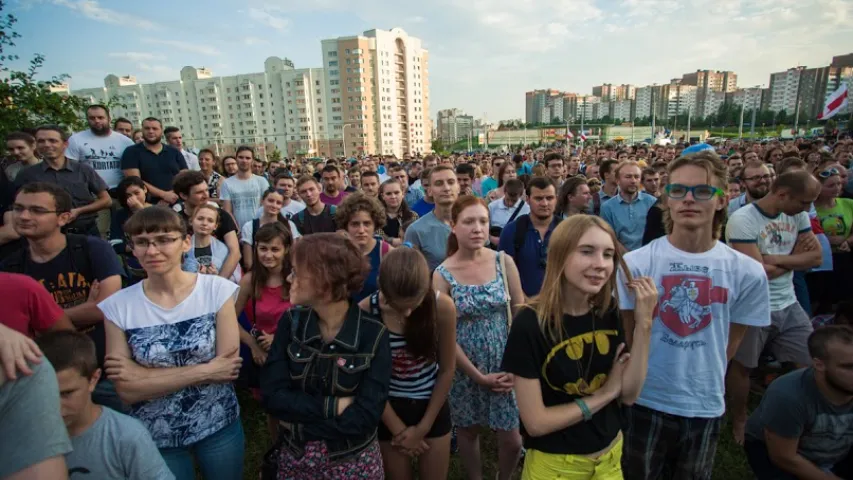 На канцэрт Лявона Вольскага ў Сухараве прыйшло 1500 чалавек (фотарэпартаж)