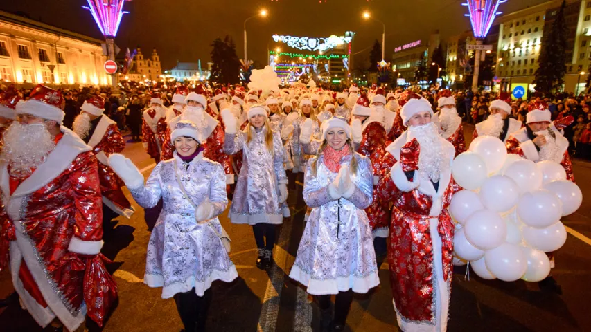 Шэсце Дзядоў Марозаў у Мінску ператварылася ў шоў трактароў