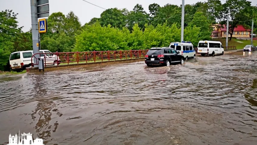 Залева затапіла цэнтр Гродна (фота, відэа)