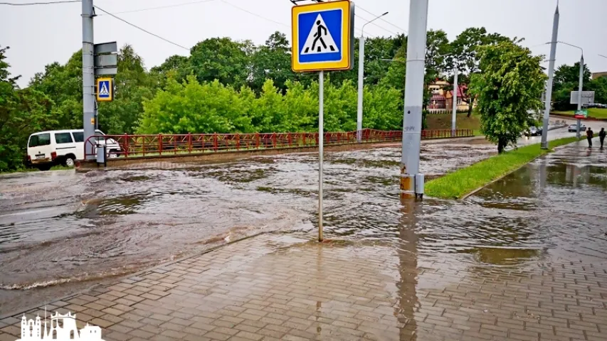 Залева затапіла цэнтр Гродна (фота, відэа)